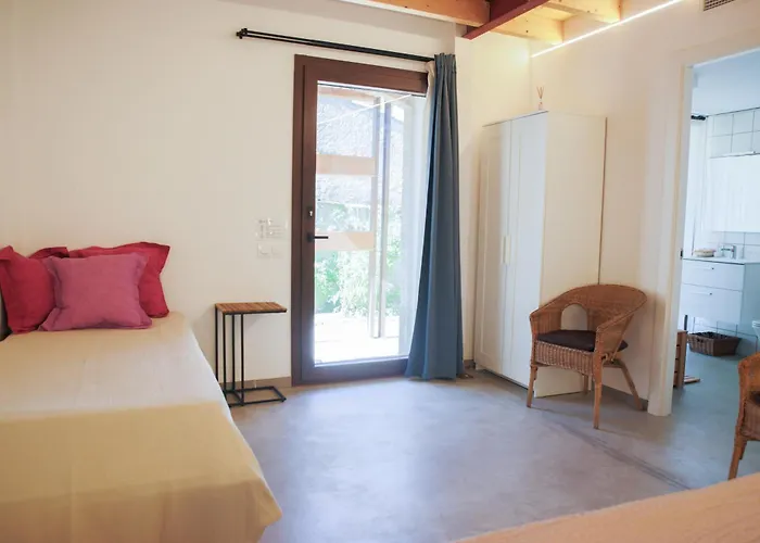 Cal Teixidor 3* Mediona